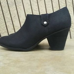 Dr Scholl's Saint Boots